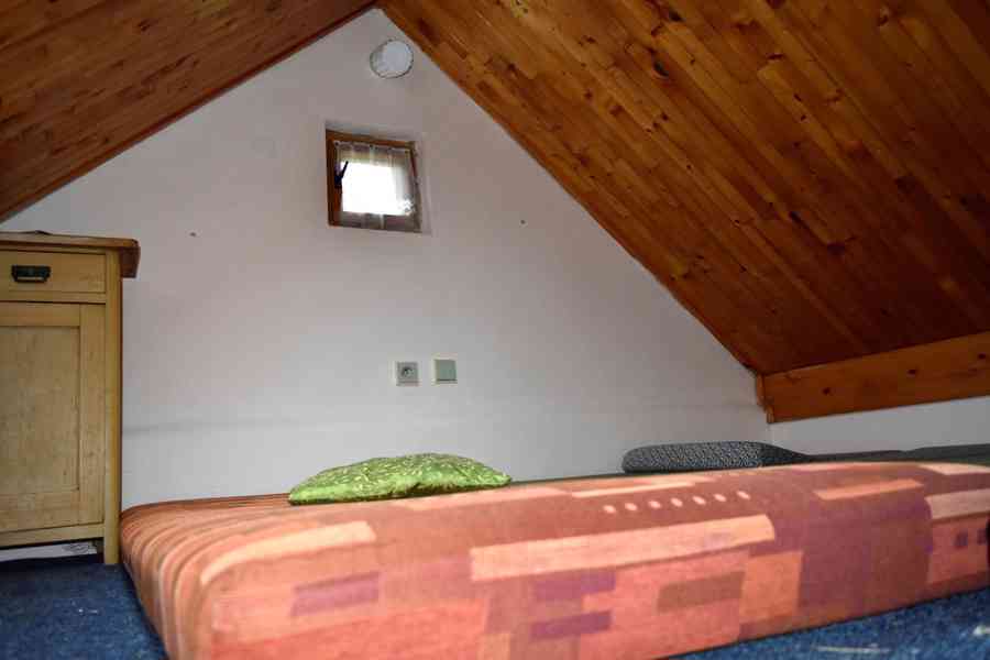 Kramolna - prodej zděné chaty s pozemkem 458 m2 - foto 12