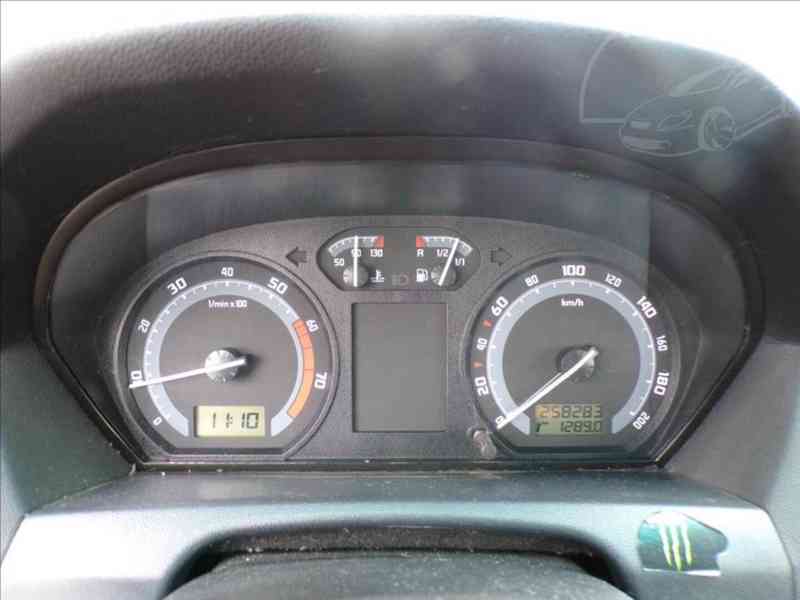Škoda Fabia 1,2 HTP - foto 6