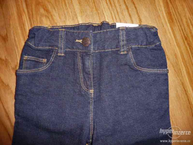 Nové džínové kalhoty George na 4-5L-vel.110 - foto 4