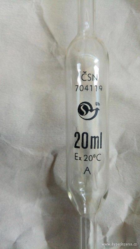 Laboratorní sklo (pipety, odměrné baňky, BSK 5) - foto 2
