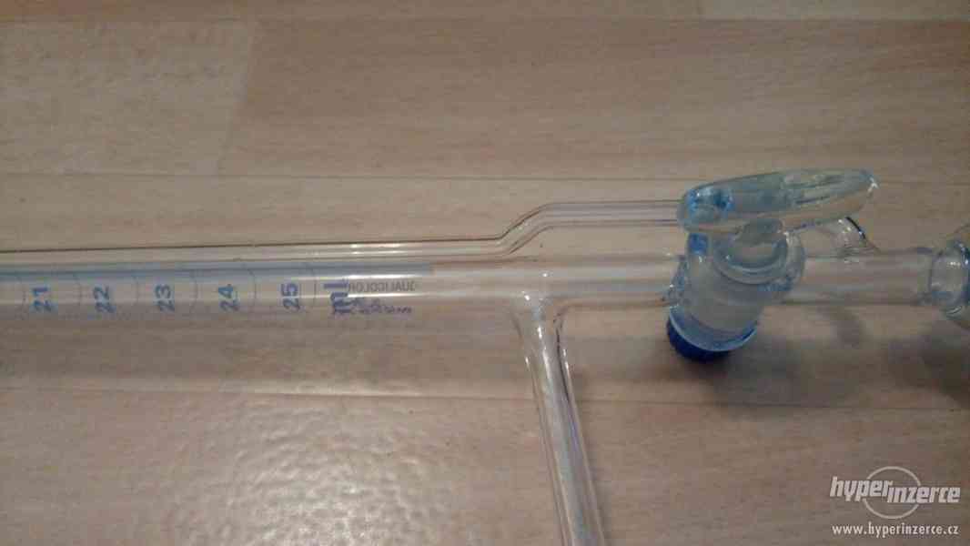 Laboratorní sklo (pipety, odměrné baňky, BSK 5) - foto 6