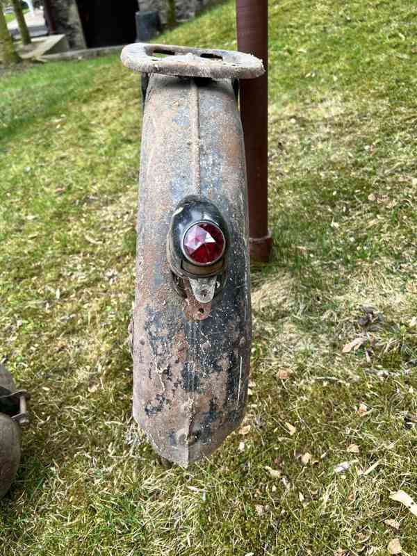 Jawa / ČZ díly – vidlice, kola, blatníky, magneto - foto 7