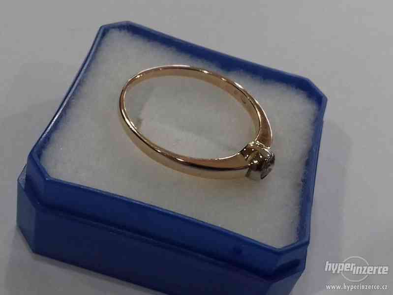 Zlatý prsten 14K s diamantem - foto 3
