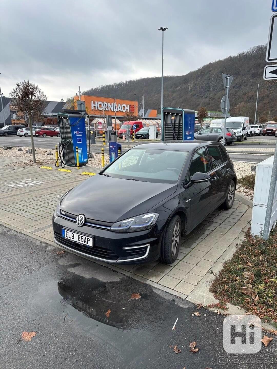 Volkswagen Golf - foto 1