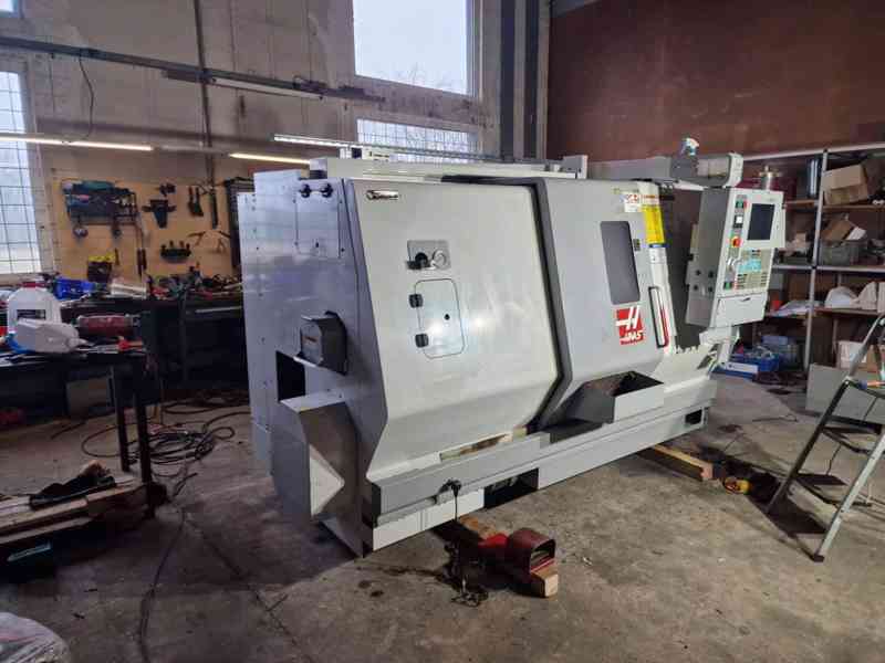 HAAS SL-20 CNC soustruh Live Tools C osa 2005