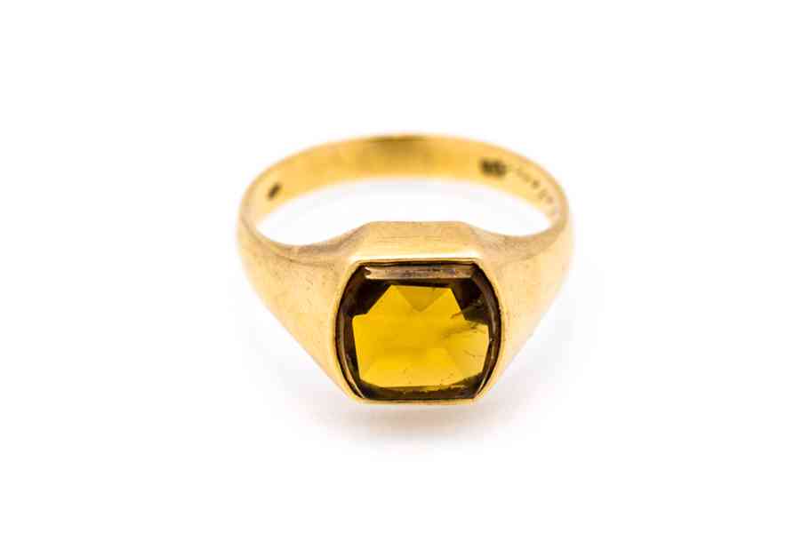 Zlatý prsten se záhnědou - foto 1