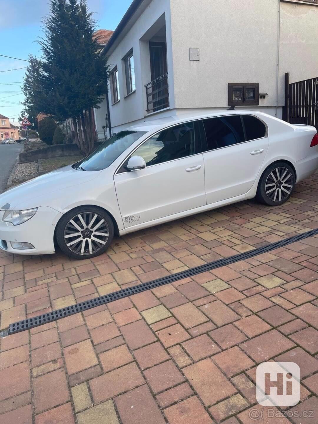 Škoda Superb 2,0   TDI 125kw - foto 1
