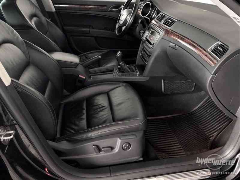Škoda Superb II kombi Elegance 2.0 TDi 125kw, Xenon - foto 11
