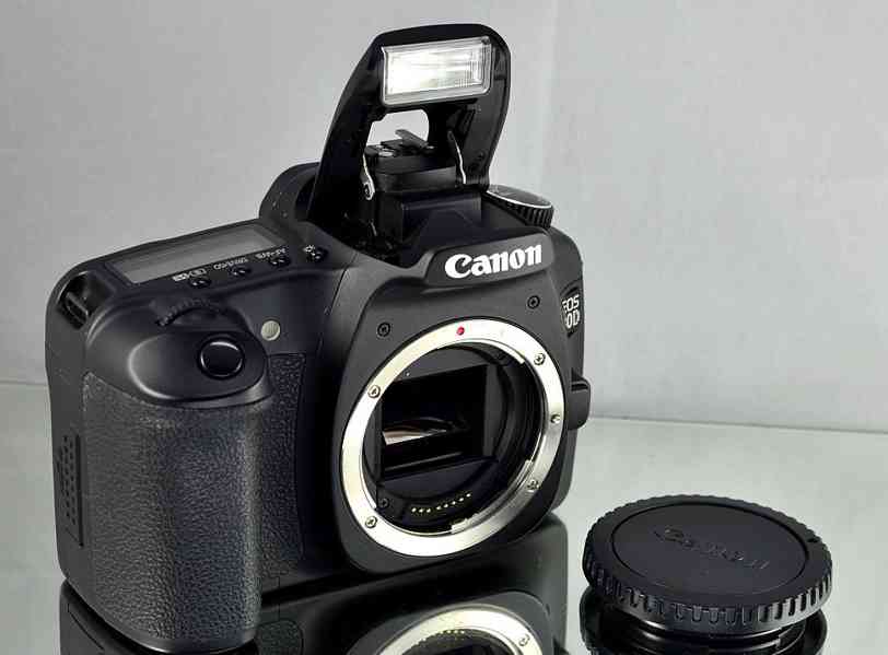 Canon EOS 30D *8.2 Mpix CMOS*Polo-prof. zrcadlovka - foto 4