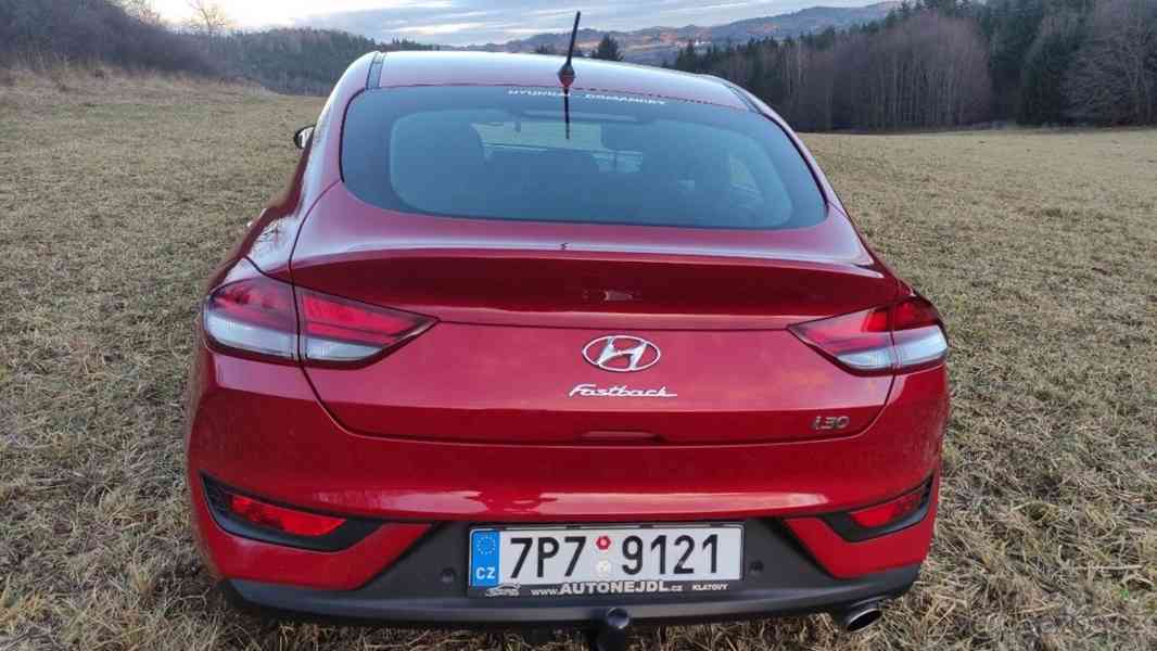 Hyundai i30 1,0   fastback - foto 7