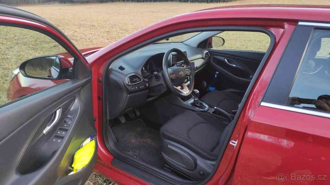 Hyundai i30 1,0   fastback - foto 13