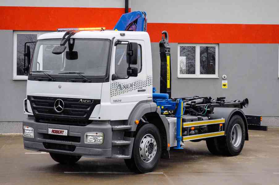 MERCEDES AXOR 1824 HÁKOVÝ NOSIČ KONTEJNERŮ + HYDR. RUKA EU4 - foto 3