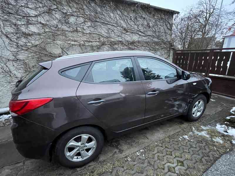 Hyundai ix35, 2,0 i DOHC, 120 kW  - foto 14