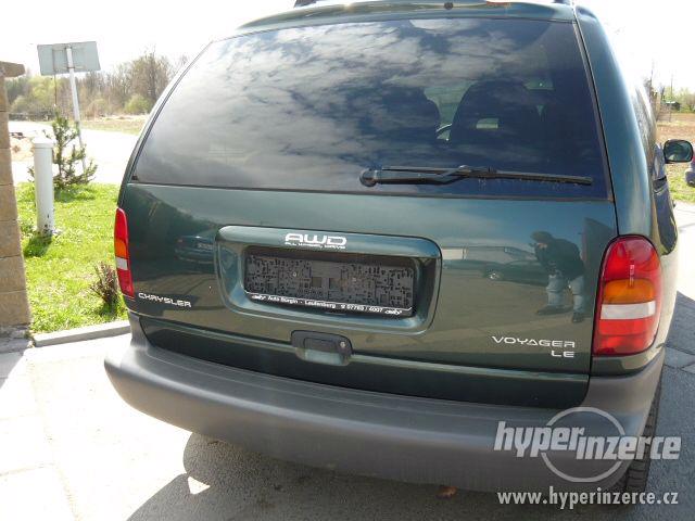 Chrysler Voyager 3,8 LX 4x4 AWD 2000 TOP STAV - foto 5
