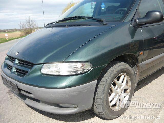 Chrysler Voyager 3,8 LX 4x4 AWD 2000 TOP STAV - foto 6