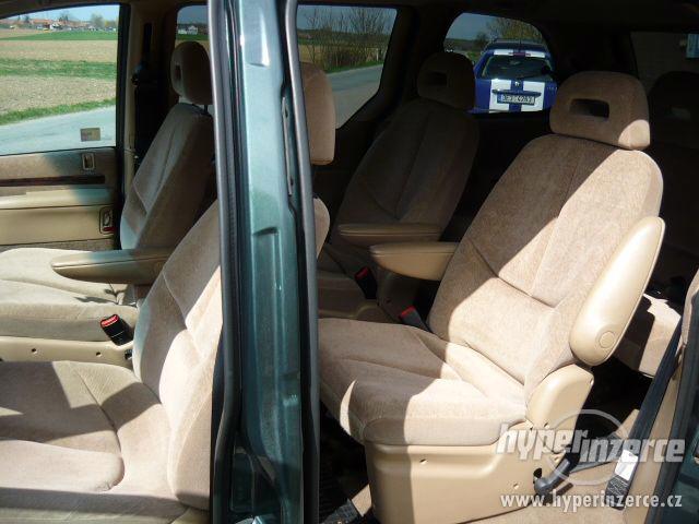 Chrysler Voyager 3,8 LX 4x4 AWD 2000 TOP STAV - foto 10