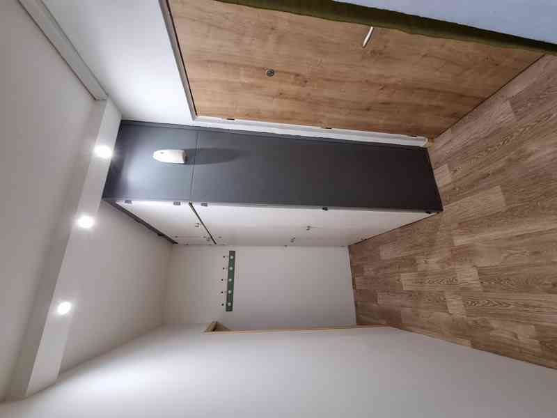 Pronájem bytu 1+1 ve Vsetíně, 46m2 + 6m2 dvě zasklené lodžie - foto 6