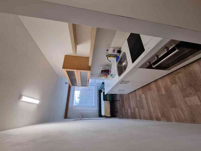 Pronájem bytu 1+1 ve Vsetíně, 46m2 + 6m2 dvě zasklené lodžie - foto 4