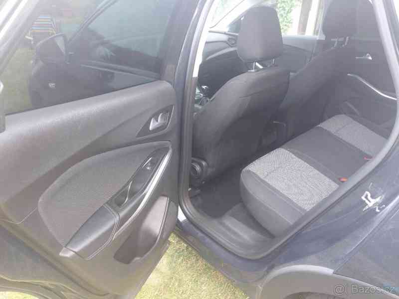 Opel Grandland 1,2   X benzin 96kw - foto 14