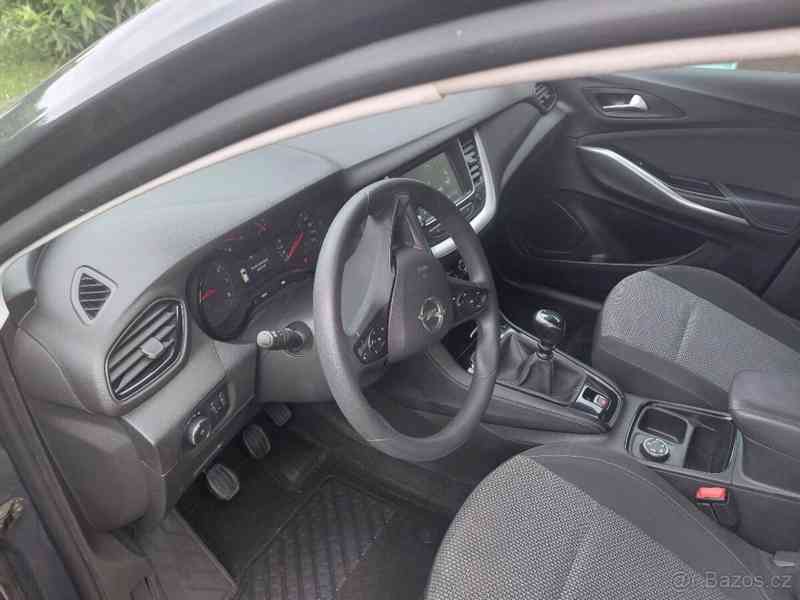 Opel Grandland 1,2   X benzin 96kw - foto 15