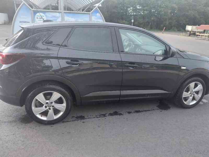 Opel Grandland 1,2   X benzin 96kw - foto 3