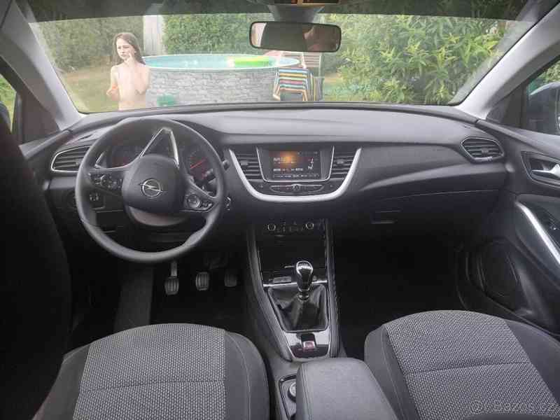 Opel Grandland 1,2   X benzin 96kw - foto 17