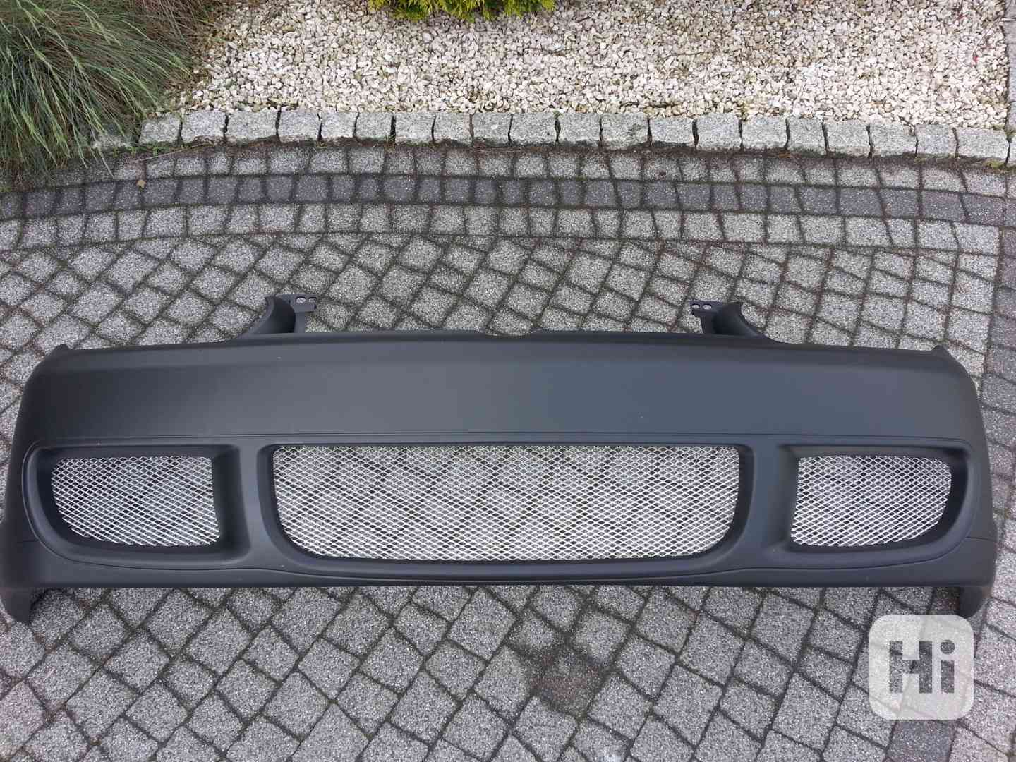 VW Golf 4 přední nárazník R32. - foto 1