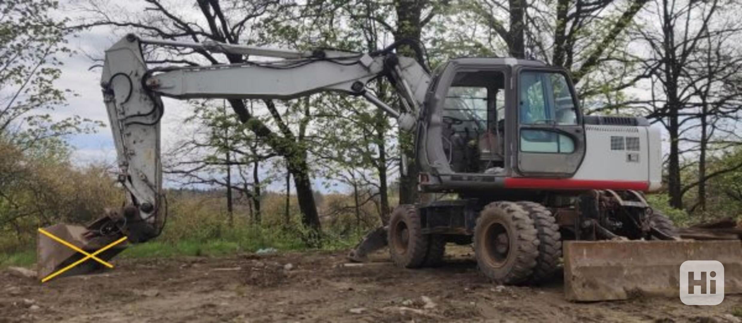 18t bagr opěry bez lopat problem relé pojezdu Hitachi Zaxis  - foto 1