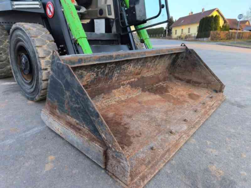 zánovní! 5t ele smykový nakladač Kovaco Elise 900 +vidle - foto 9