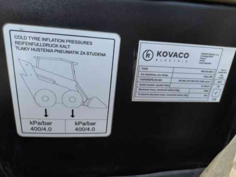 zánovní! 5t ele smykový nakladač Kovaco Elise 900 +vidle - foto 10