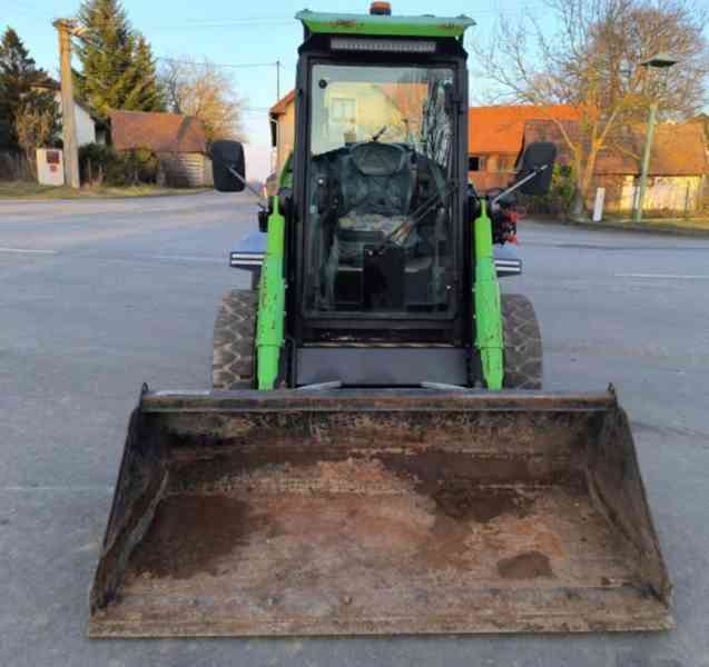 zánovní! 5t ele smykový nakladač Kovaco Elise 900 +vidle - foto 7