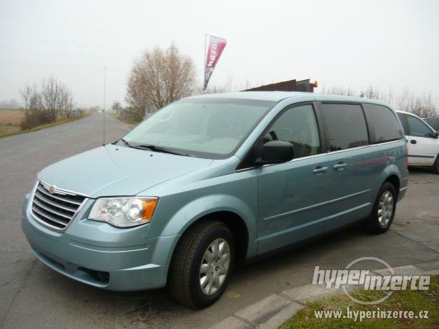 Chrysler Town Country 3,3 Flex Stown Go 2009 AKCE !! - foto 2