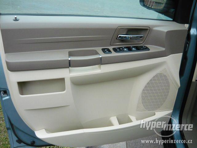 Chrysler Town Country 3,3 Flex Stown Go 2009 AKCE !! - foto 9
