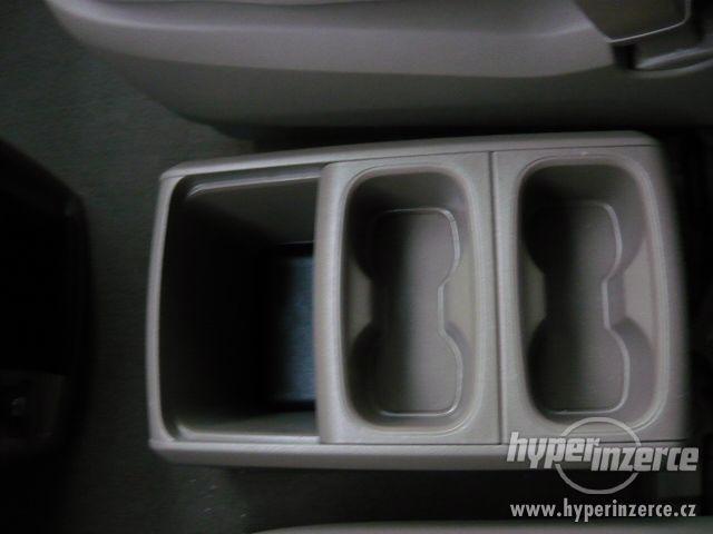 Chrysler Town Country 3,3 Flex Stown Go 2009 AKCE !! - foto 12