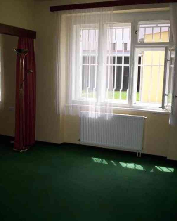 Pronájem bytu 1+kk 47 m² - foto 2