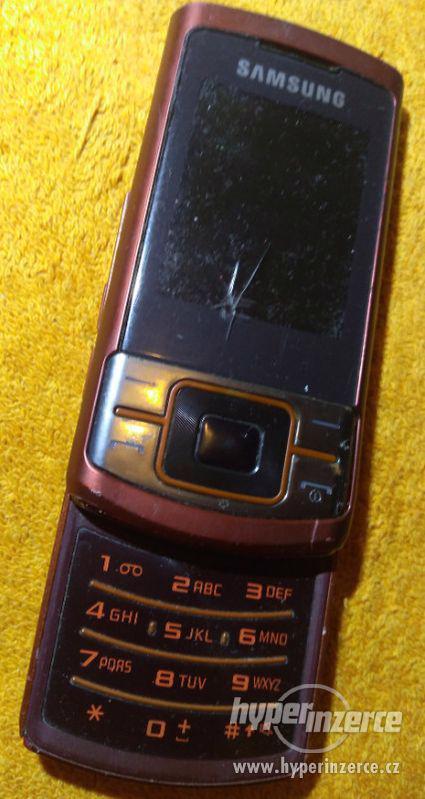Samsung C3050 - na náhradní díly nebo k opravě!!! - foto 3