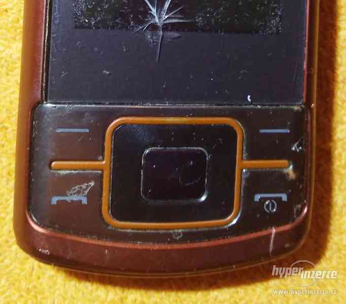 Samsung C3050 - na náhradní díly nebo k opravě!!! - foto 8