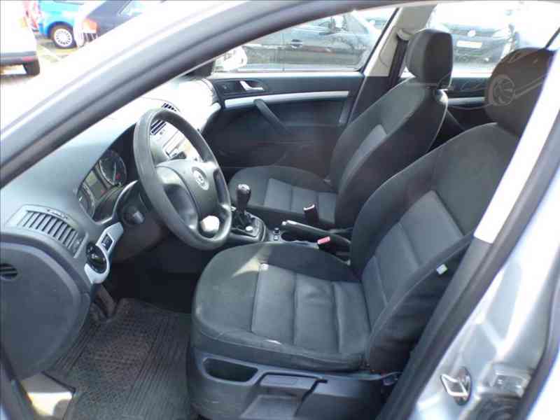 Škoda Octavia 1,8 TSI SERVISNÍ KNIHA - foto 8