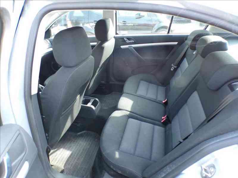 Škoda Octavia 1,8 TSI SERVISNÍ KNIHA - foto 9