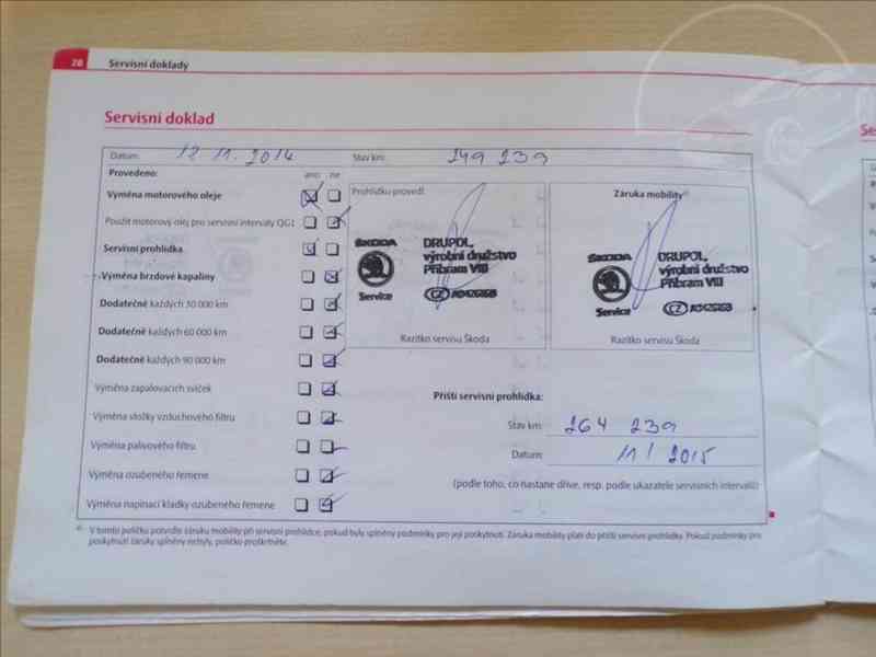 Škoda Octavia 1,8 TSI SERVISNÍ KNIHA - foto 15