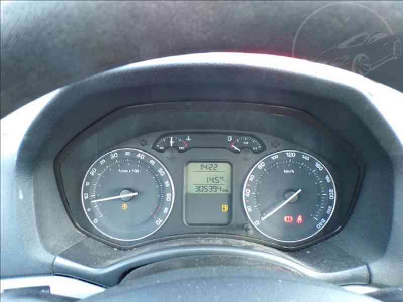 Škoda Octavia 1,8 TSI SERVISNÍ KNIHA - foto 6