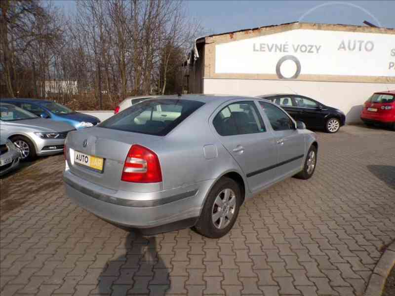Škoda Octavia 1,8 TSI SERVISNÍ KNIHA - foto 4