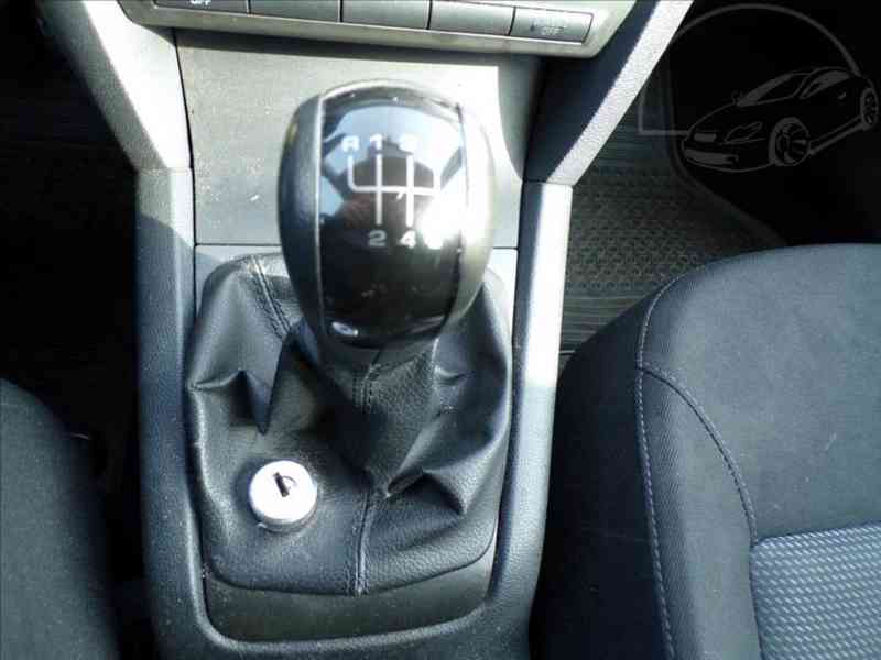 Škoda Octavia 1,8 TSI SERVISNÍ KNIHA - foto 7