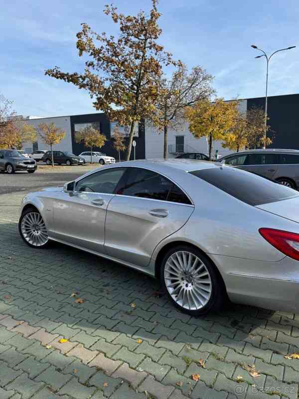 Mercedes-Benz CLS 350 - foto 15