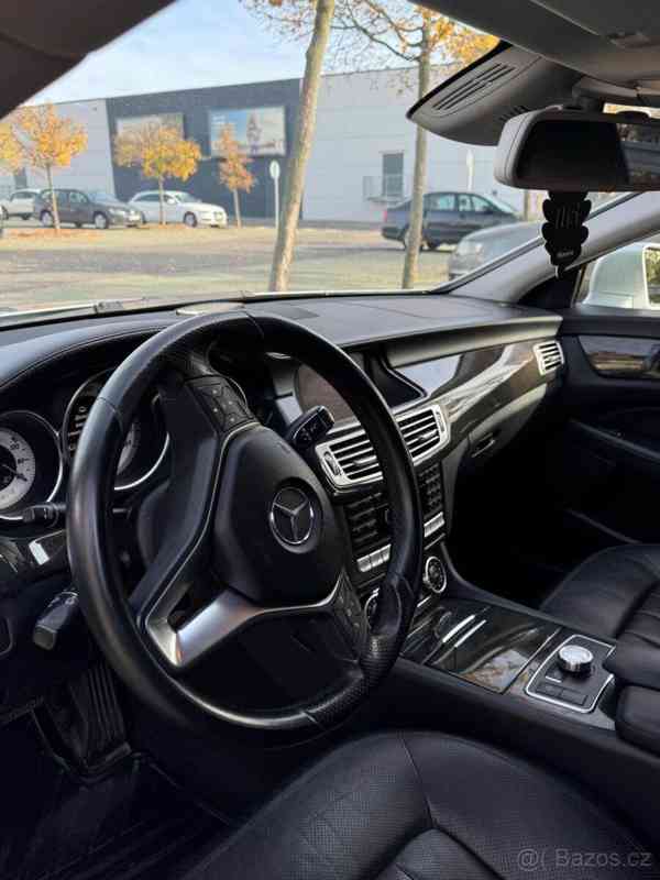 Mercedes-Benz CLS 350 - foto 9