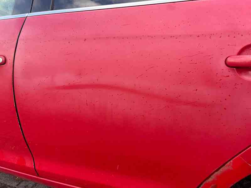 Volkswagen Jetta 2.0 TDI, r. 2006 - foto 6