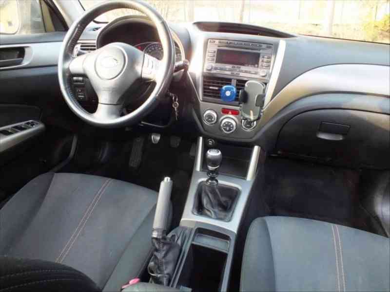 Subaru Forester 2,0   SHD - foto 11
