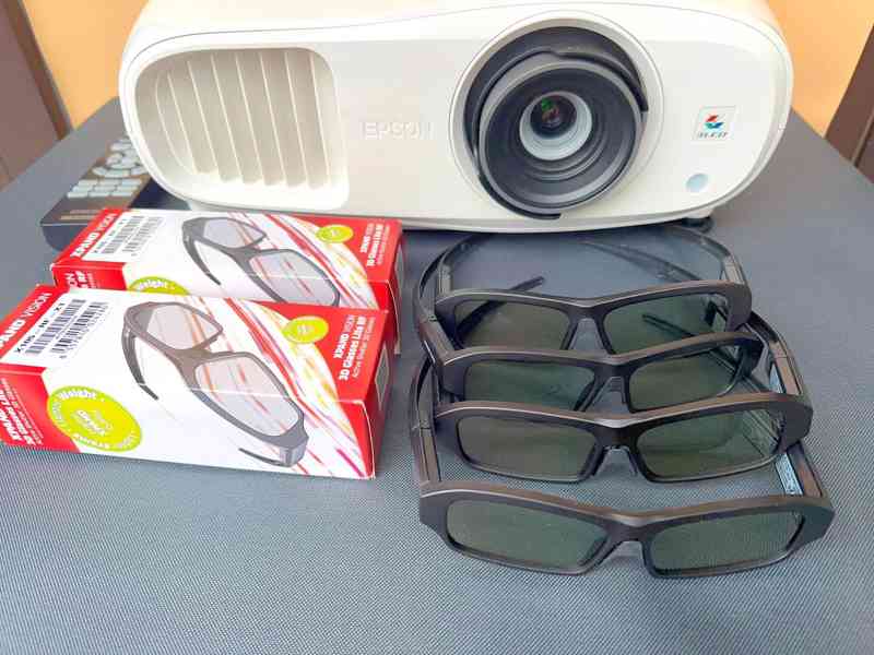 Projektor Epson EH-TW7000 Domácí kino 3D, 4K PROUHD - foto 6