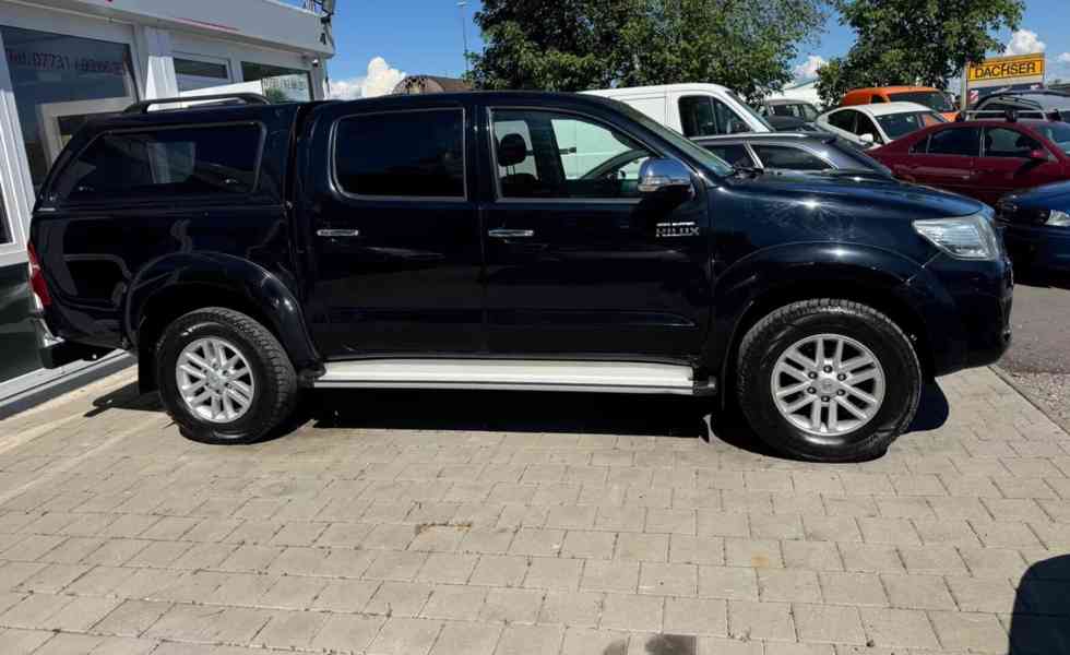 Toyota Hilux3,0 D4D Executive Aut. 126kw - foto 11