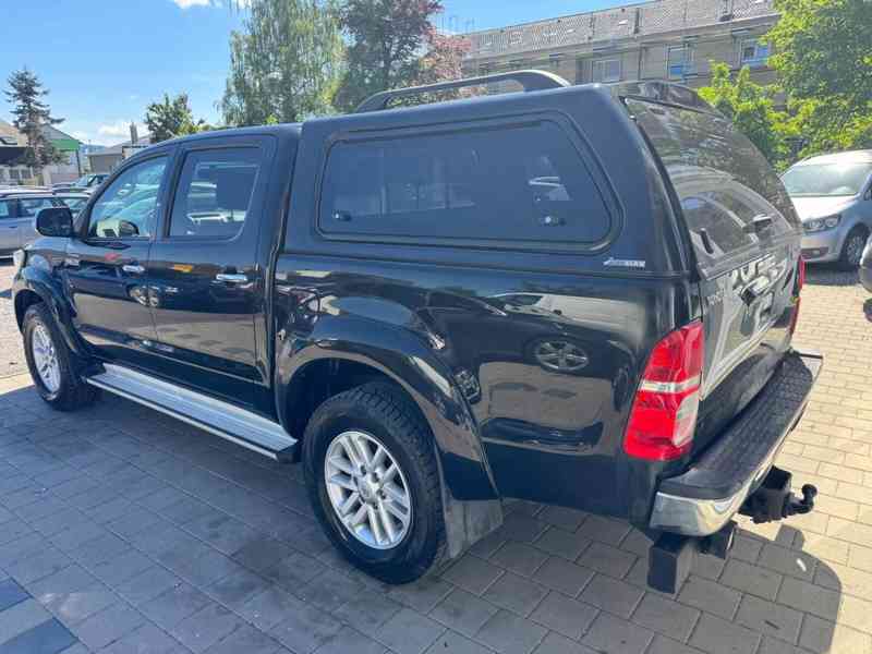 Toyota Hilux3,0 D4D Executive Aut. 126kw - foto 9